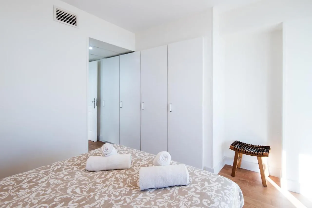 Magic Of The Ocean, Front Line Beach In Playamar-Parking, Sea Views, Pool, Tenis, Paddle, Wifi And Aircon Torremolinos Appartement