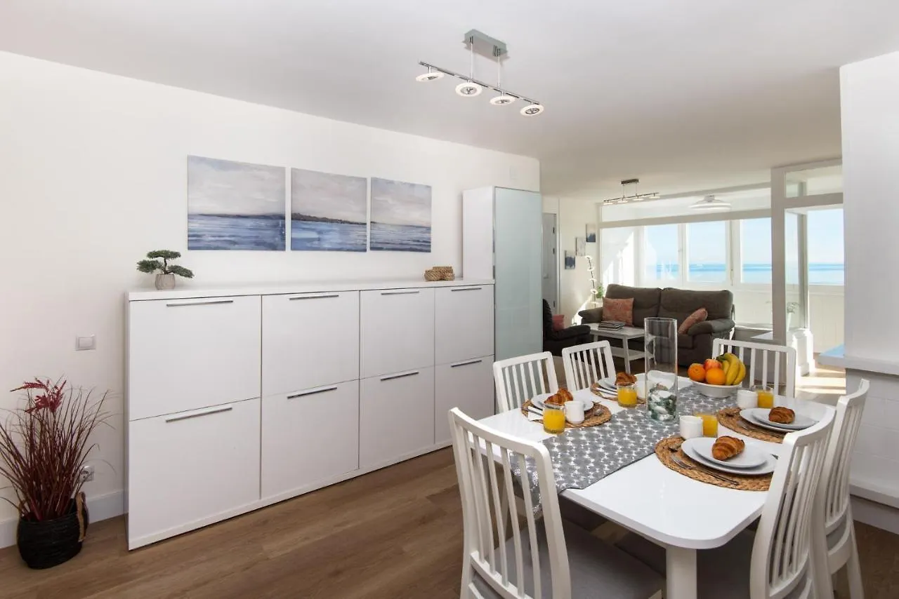 Appartement Magic Of The Ocean, Front Line Beach In Playamar-Parking, Sea Views, Pool, Tenis, Paddle, Wifi And Aircon Torremolinos